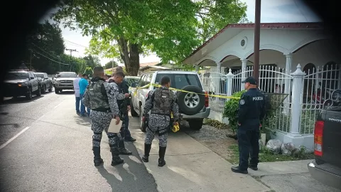 Hombre mata a puñaladas a mujer en La primavera de Santiago