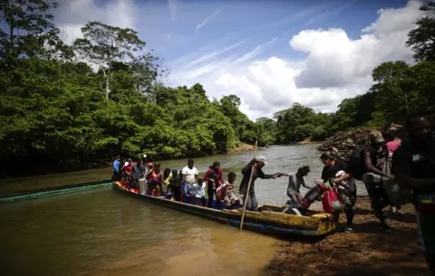 Violaciones en Darién, comparadas con las de zonas de guerra según NYT