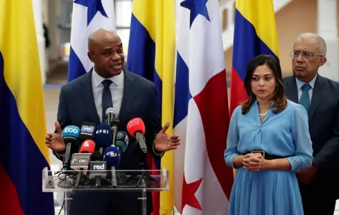 Panamá y Colombia niegan haber abandonado a los migrantes