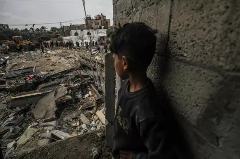 Muertos en la Franja de Gaza superan los 32,800 tras últimos ataques