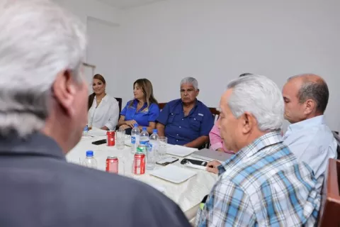 José Raúl Mulino se reúne con productores en Chitré