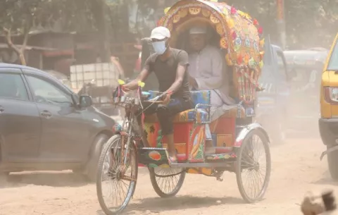 Al menos 34 personas mueren por ola de calor en Bangladesh