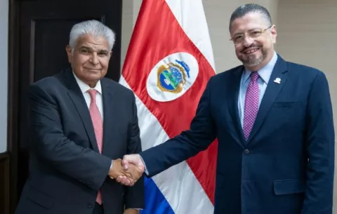 Presidente de Costa Rica se reunió con José Raúl Mulino
