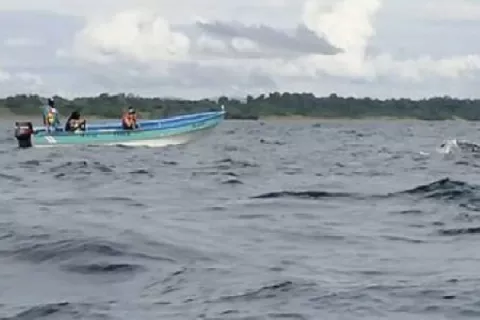 Nuevo impuesto para visitar isla Iguana preocupa a lancheros