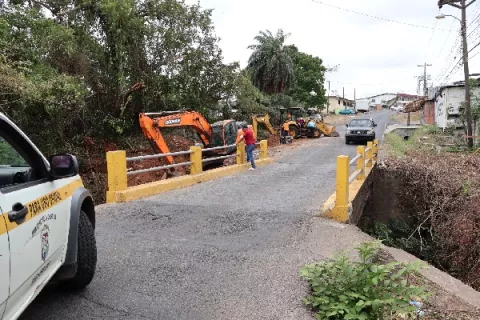 Ampliación del puente vehicular ‘El Matadero’ de La Chorrera esta paralizada