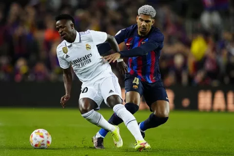 Real Madrid y Barcelona, último aliento por LaLiga