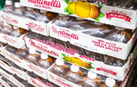 Minsa en alerta por presencia de arsénico en jugo de manzana