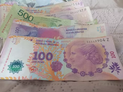 FMI desembolsará $800 millones a Argentina