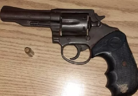 Atrapan a tres con arma de fuego en Colón
