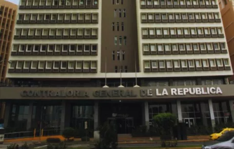  Contraloría exige a funcionarios entrega de declaración jurada  