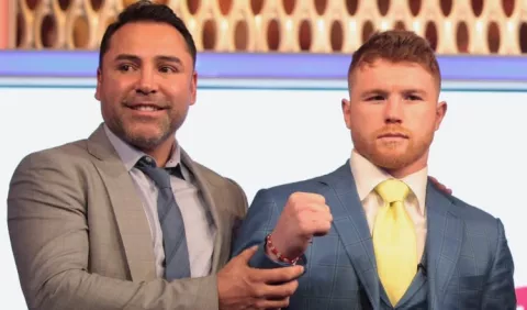 'Canelo' Álvarez acusa de robo al promotor Óscar De la Hoya