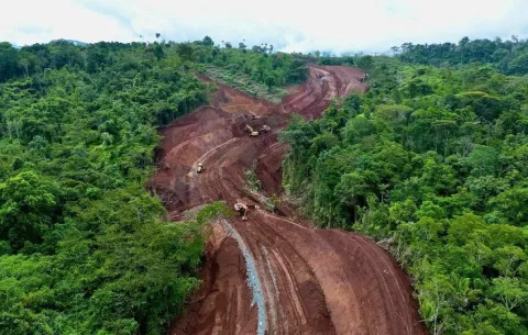 Navarro pide explicaciones urgentes al MOP ante devastación de Sierra Llorona