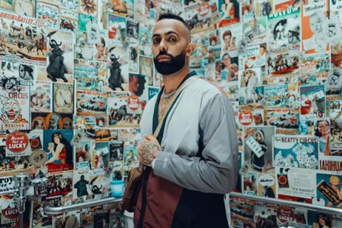 Eladio Carrión regresa al trap con el EP 'Porque Puedo'