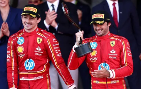 Leclerc salda su cuenta y Sainz acaba tercero en Mónaco