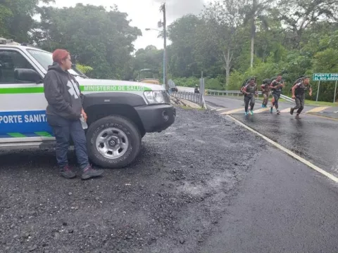 Dan asistencia médica en la competencia "Fuerzas Comando" 