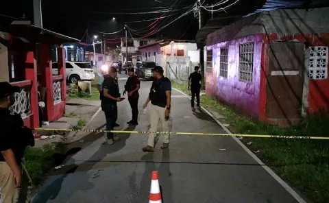 Balacera deja un muerto y heridos en ataque en Cativá