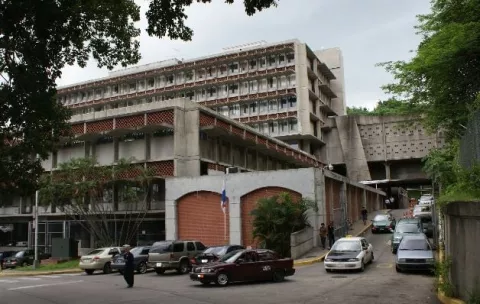 Reclamo suma otro atraso en proyecto de nuevo Oncológico