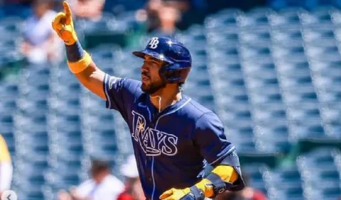 José 'Chema' Caballero con una tarde aceptable en triunfo de los Rays en MLB