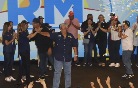 José Raúl Mulino recibe felicitaciones tras su victoria