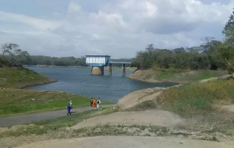  Bajos niveles del lago Alajuela afecta suministro de agua en la capital 