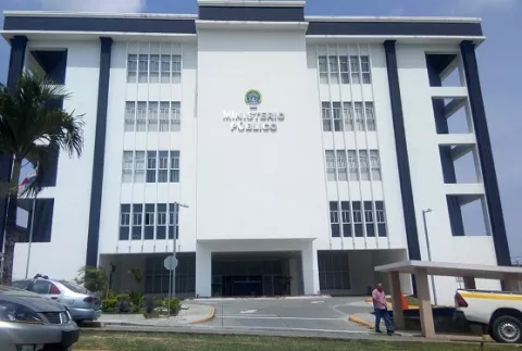 Detienen a un menor vinculado a muerte de otro adolescente