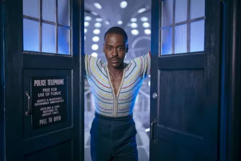 Ncuti Gatwa es un ‘Doctor Who’ ‘en contacto con sus emociones’