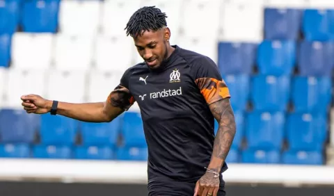 Olympique, de Murillo, busca boleto a la final de la Europa League