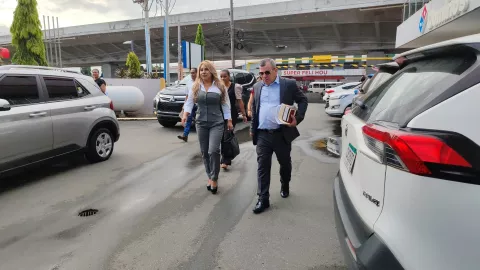 Inicia juicio de docente por violencia de género
