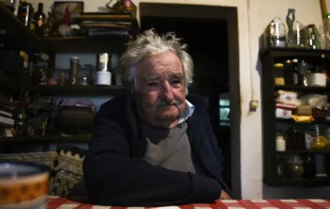 Expresidente José Mujica tiene un tumor maligno