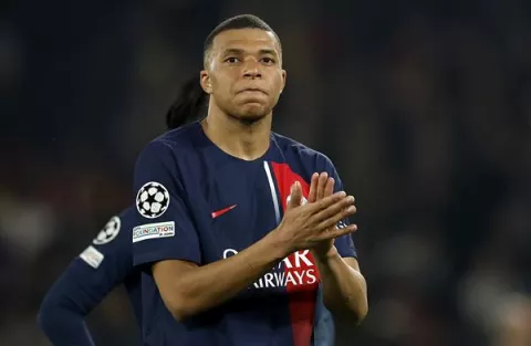 Kylian Mbappé anuncia oficialmente que deja el PSG 