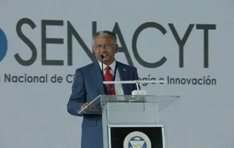 Eduardo Ortega: Comunidad científica aplaude su continuidad en Senacyt