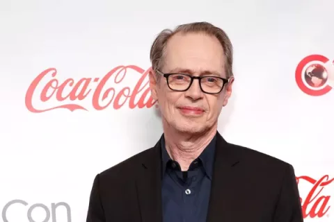 Steve Buscemi es atacado mientras caminaba por Nueva York
