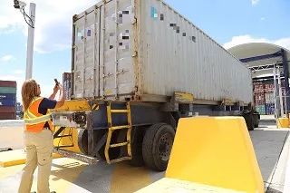 Tecnología de punta en puertos de contenedores en Colón