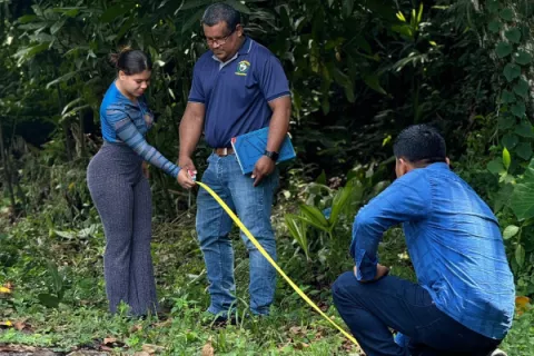 Yaneth Marín construirá una caseta en su comunidad