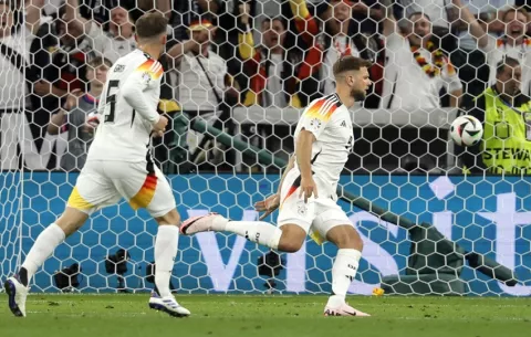 Alemania, con  incontestable estreno en la Eurocopa