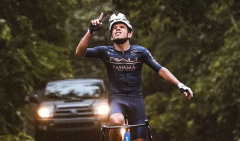 Franklin Archibold lidera a Panamá para la Vuelta a Colombia