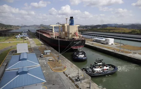 Exponen deficiente gestión de la Administración del Canal de Panamá