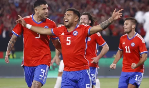 Argentina sigue 'picado' con Chile por las 2 Copa América