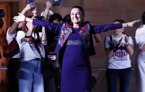 Claudia Sheinbaum, la científica heredera de López Obrador