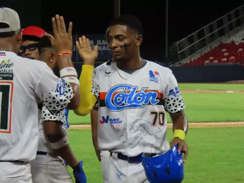 Orlando González y Jorge Quiel figuran en el béisbol U23