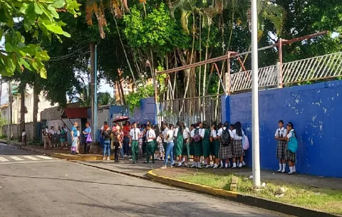 Declaran paro en el Instituto Rufo A. Garay por cierre de bachillerato