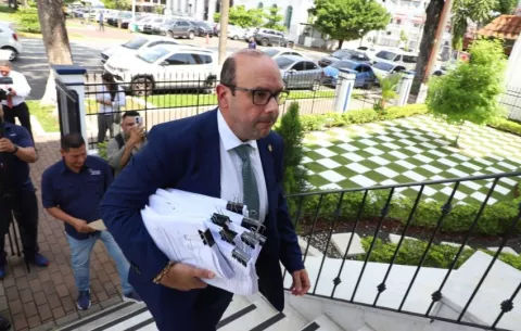  Defensoría presenta denuncia penal contra agresores de migrantes