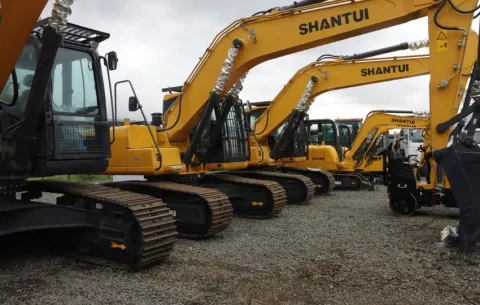  Shantui y Sinotruk entran oficialmente al mercado panameño 