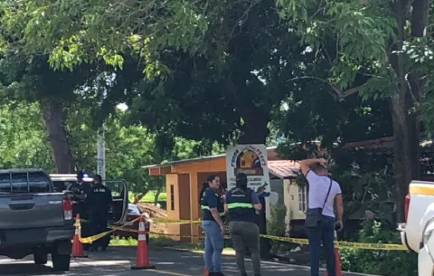 Ataque armado deja un muerto y un herido en Santa Ana de Los Santos