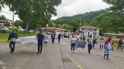 Oficiales retirados de Veraguas exigen pagos adeudados