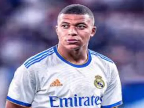 Mbappé ficha por cinco temporadas con el Real Madrid
