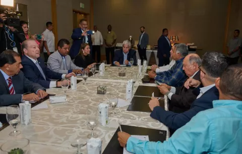 Bancada de CD respalda a Mulino y defiende la gobernabilidad