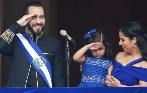 Bukele asume su segundo mandato consecutivo en El Salvador