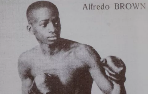 'Panamá' Al Brown: Una 'leyenda afro-gay panameña'