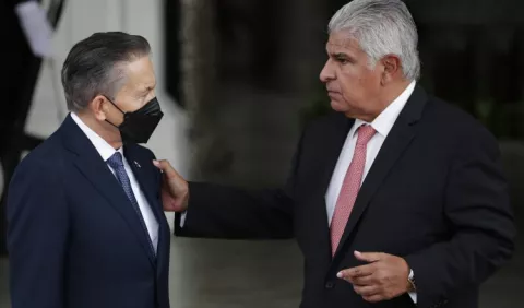 Gobierno saliente rinde informe de seguridad a Mulino